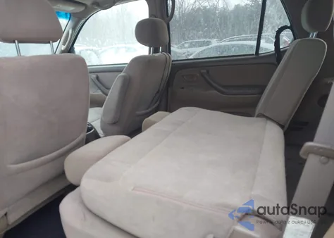 2004 Toyota Sequoia Sr5 V8 from USA, damaged, VIN 5TDBT44A94S229774